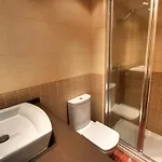 Tamarit شقة *