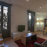 Tamarit شقة *