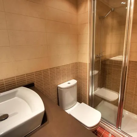 Tamarit Apartment *