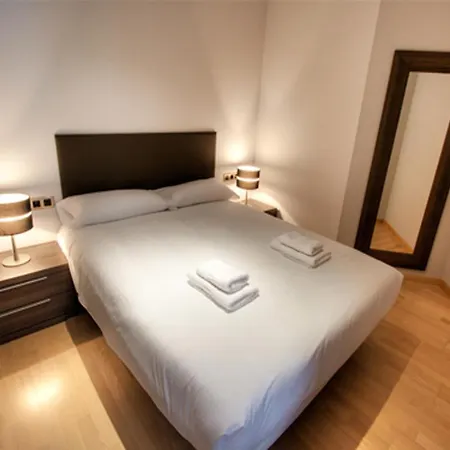 Tamarit Apartment *