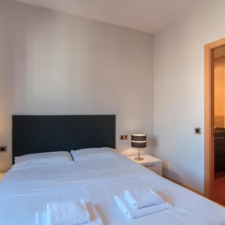 Tamarit Apartment Barcelona