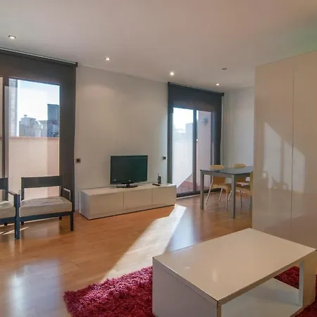 Tamarit Apartment Barcelona