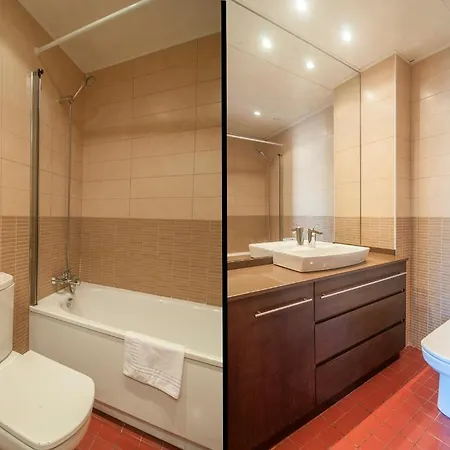 Tamarit Apartment *