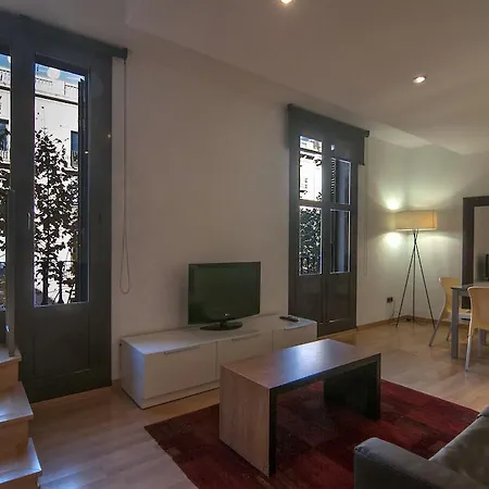 Tamarit Apartment *